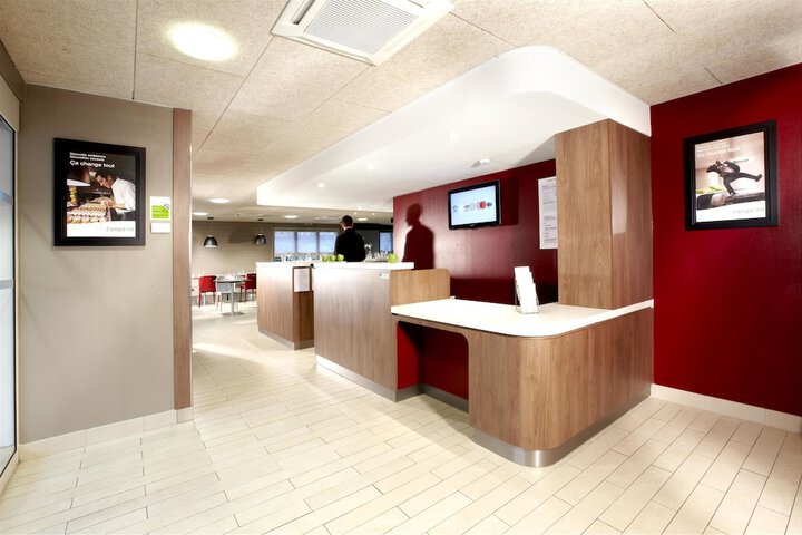 Guest Lobby