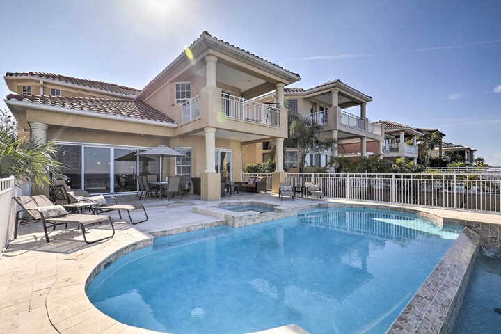 Waterfront Gem w / Pool & Dock in Apollo Beach