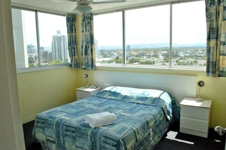 Room 15 of 28