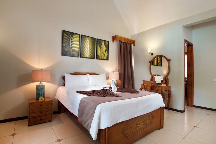 Room 2 of 41