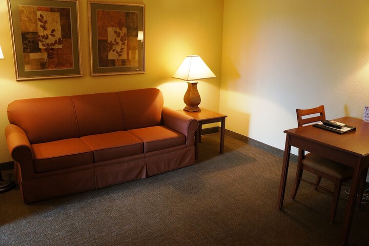 1 King Bed Accessible (21 of 32)