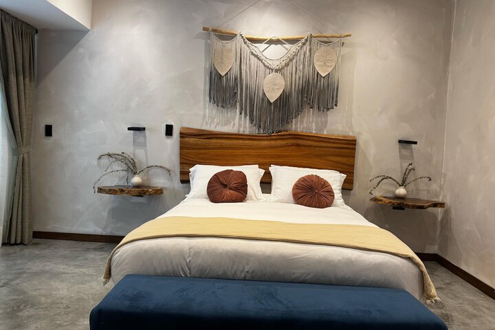 Room 8 of 39