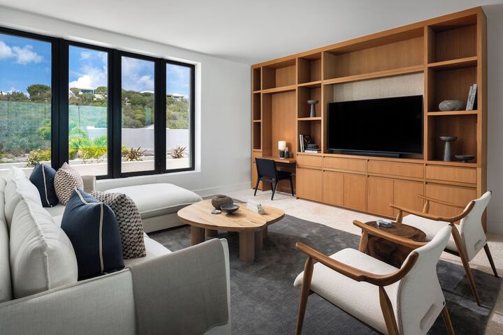 Room 42 of 138