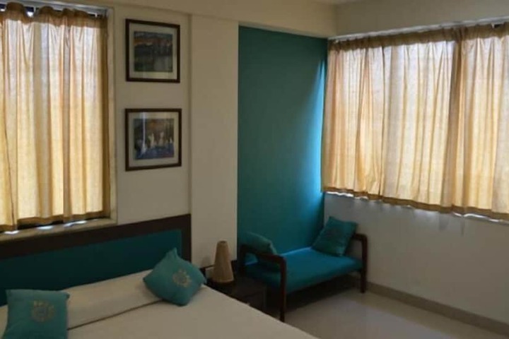 TISHA APARTMENT HOTEL
