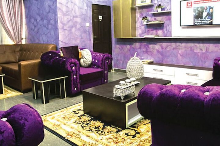 Room 9 of 24