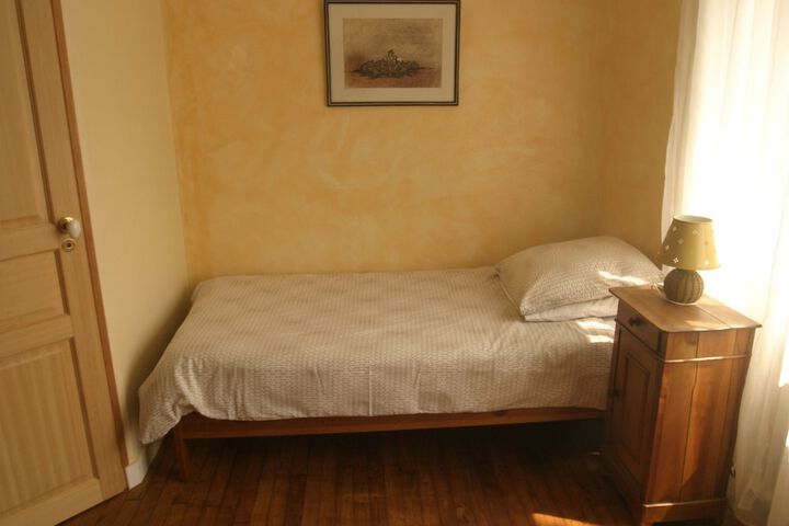 Room 4 of 46