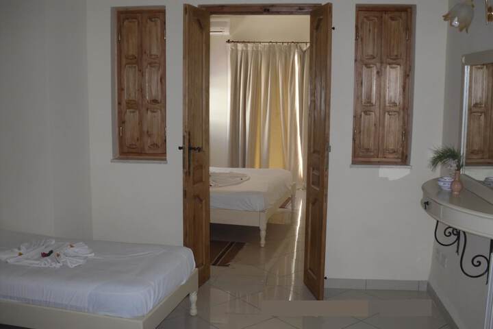 Room 6 of 46