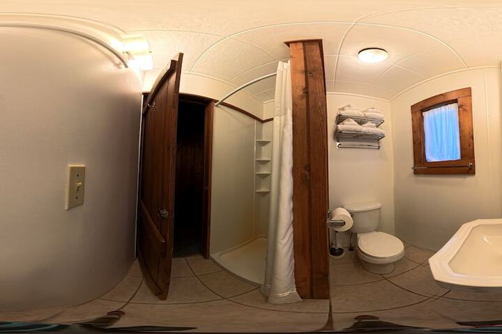 Room 46 of 59
