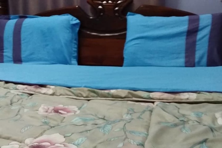 Room 7 of 20