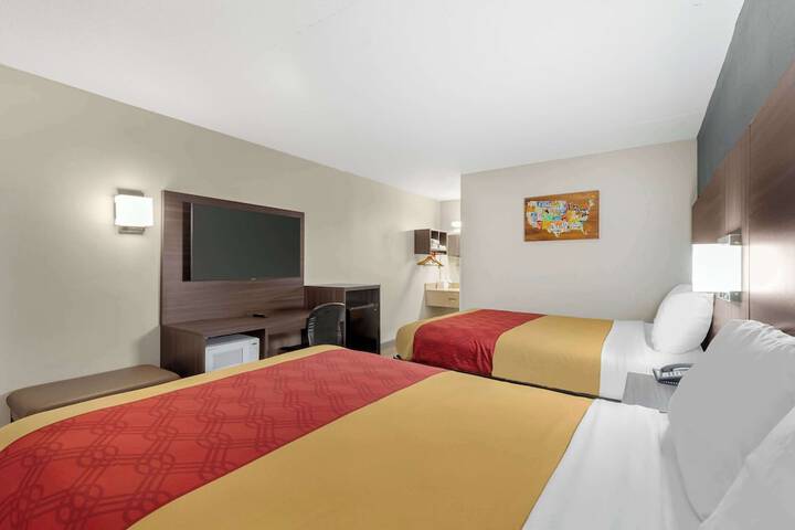 2 Double Beds (4 of 13)