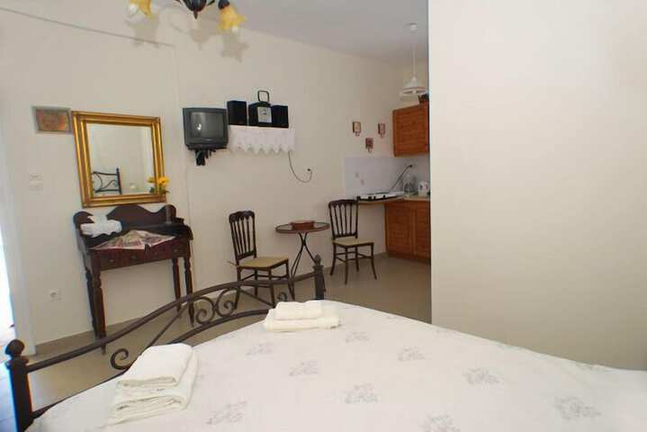 Room 2 of 31