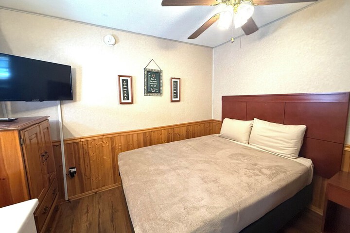Room 29 of 97