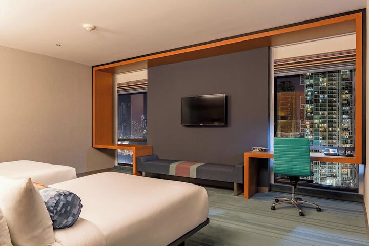Room 14 of 75