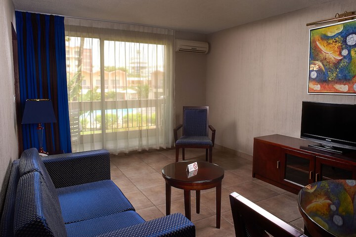 Room 6 of 59