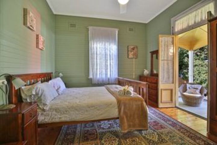 Room 6 of 19
