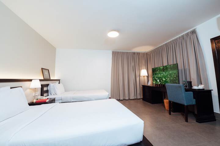 Room 42 of 110