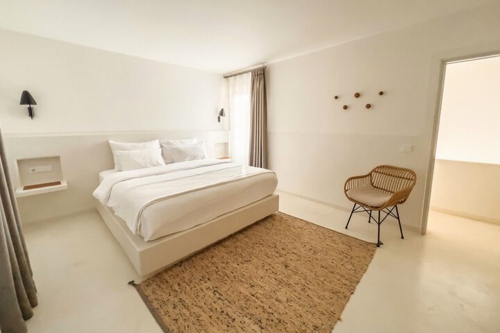 Room 12 of 40