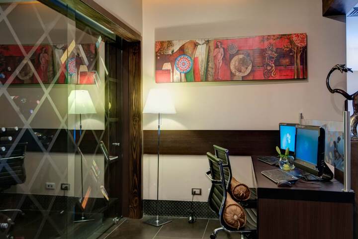 Hotel Interior 4 of 97