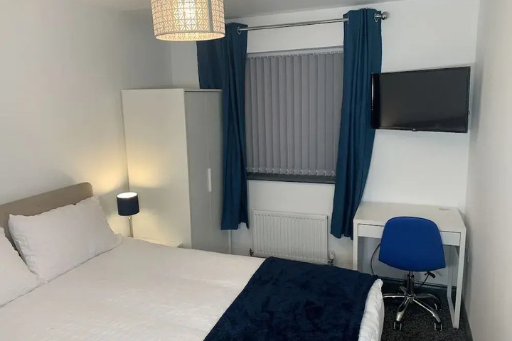 Room 2 of 13
