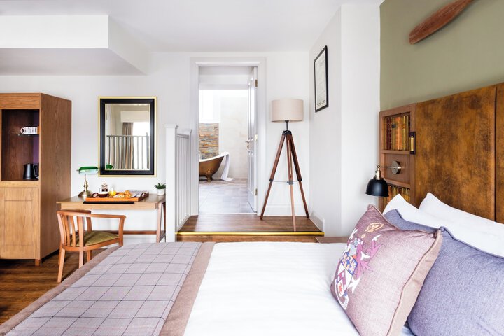 Room 21 of 89