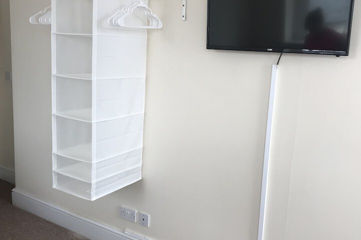 Room 8 of 37