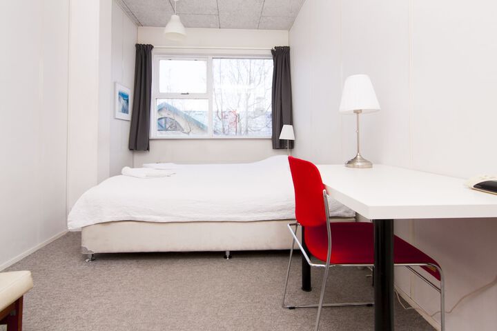Room 8 of 88
