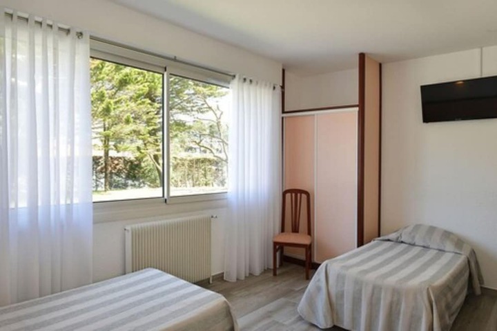 Room 15 of 42