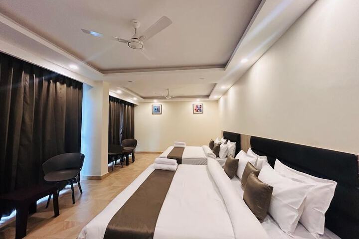 Room 27 of 50