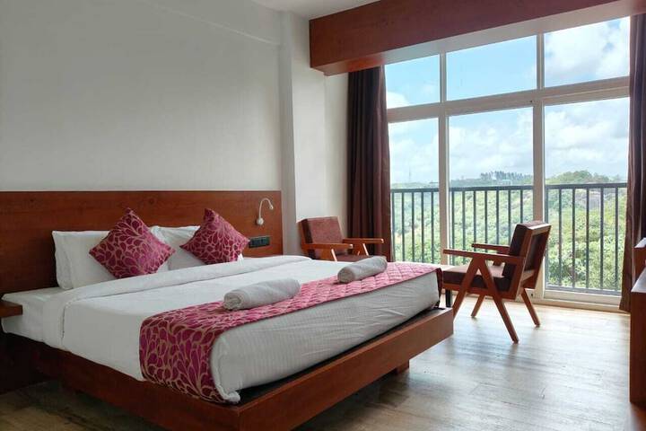 Room 2 of 14