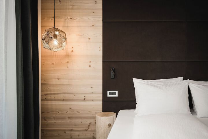 Room 8 of 46
