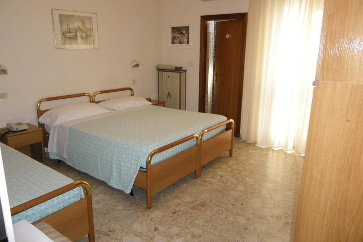 General 4 of 13