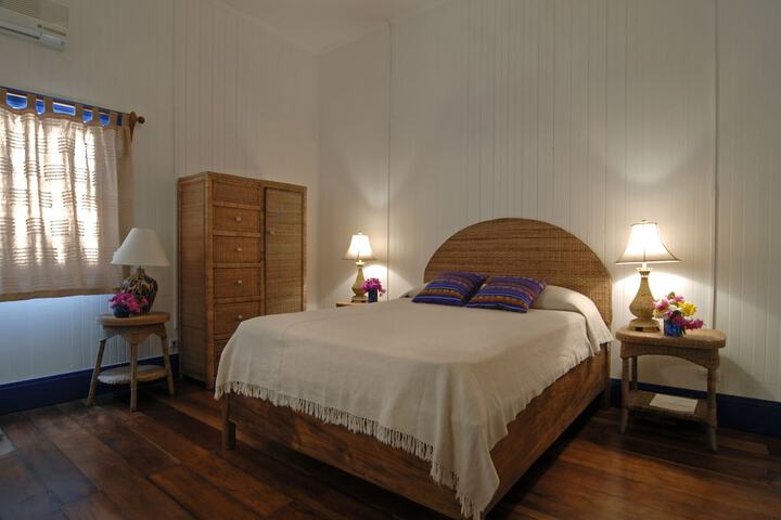 Room 4 of 46