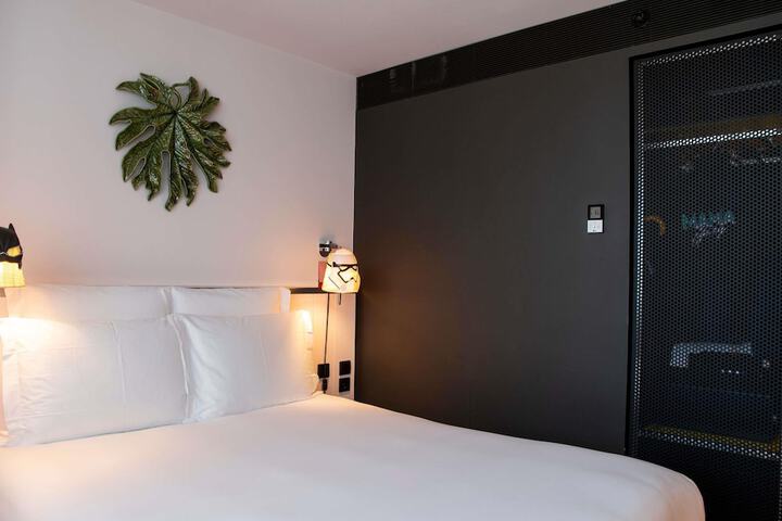 Room 87 of 192