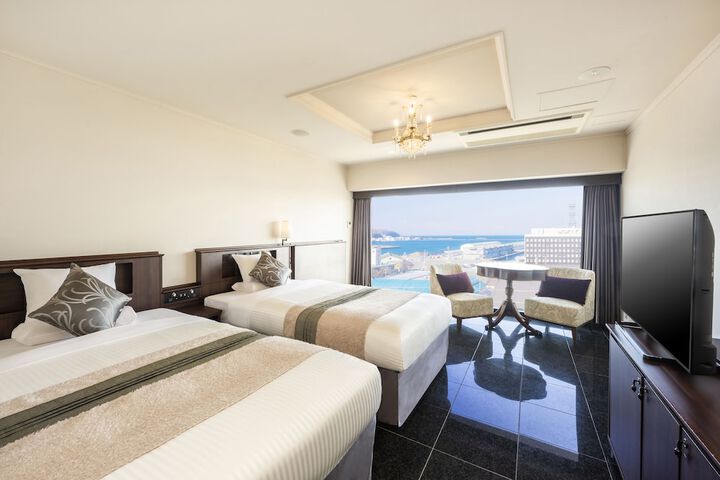 Room 27 of 67