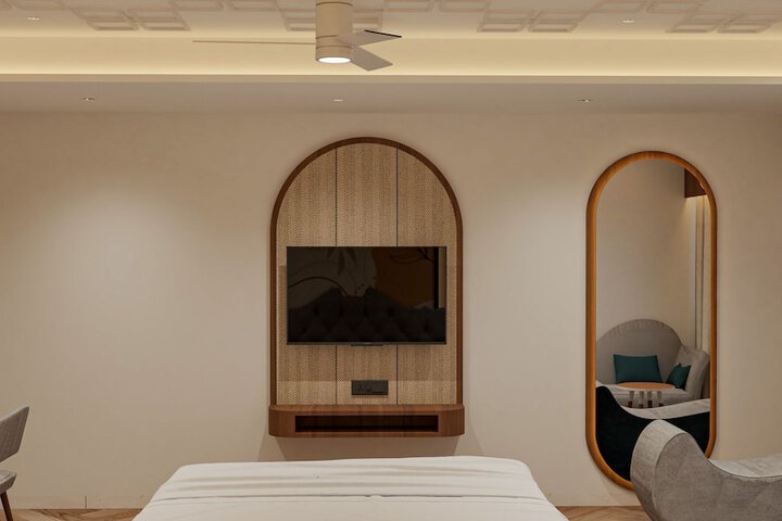 Room 5 of 12