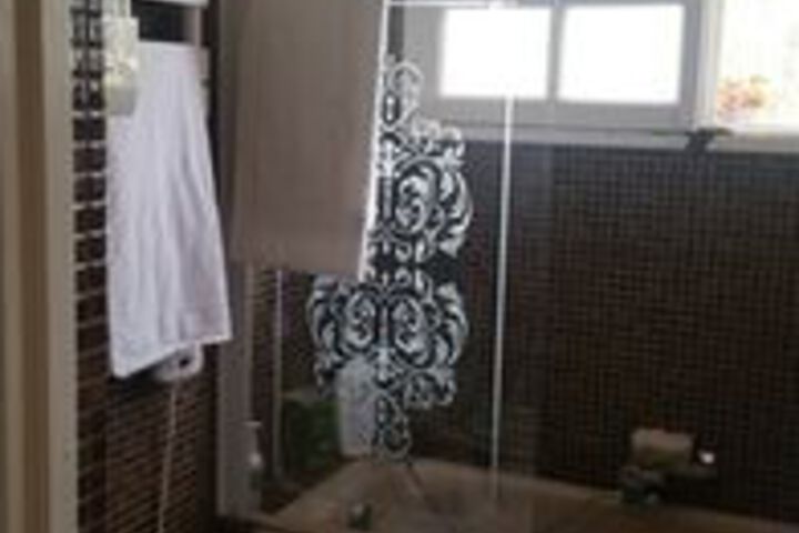 Room 2 of 21
