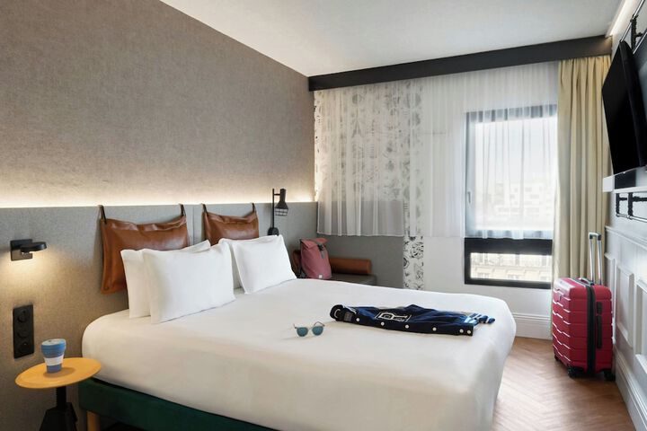 Room 20 of 40