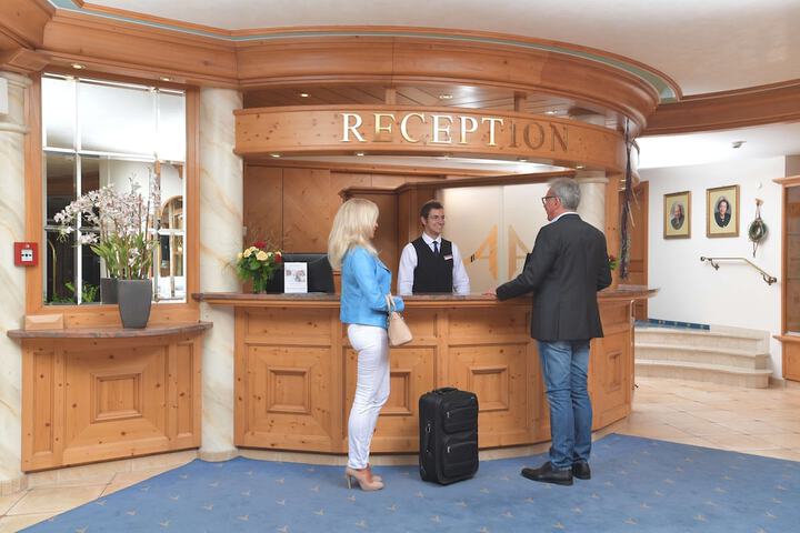 Guest Lobby