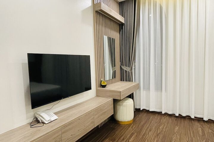 Room 8 of 56