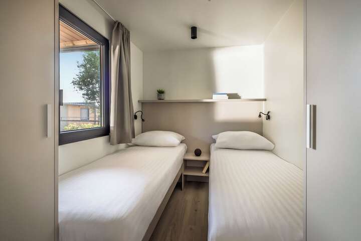 Room 20 of 42
