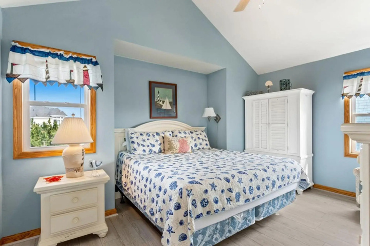 Room 4 of 23
