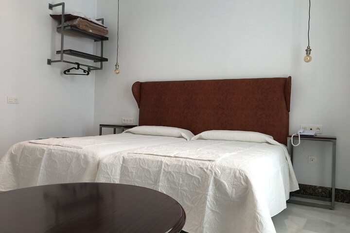 Room 10 of 74