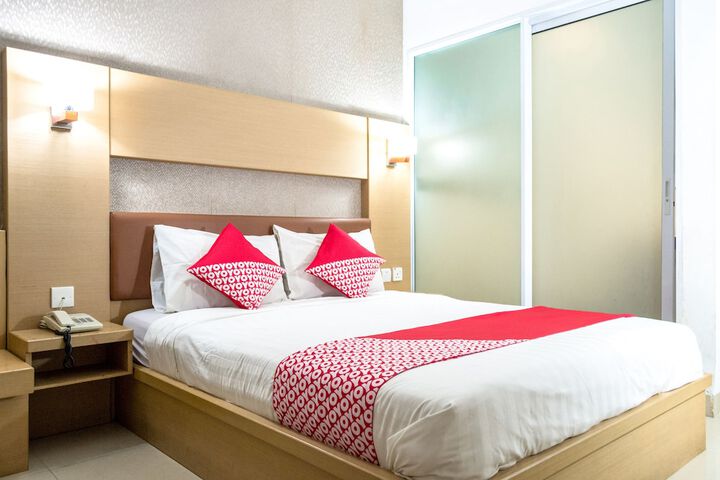 Capital O 664 Romance Hotel