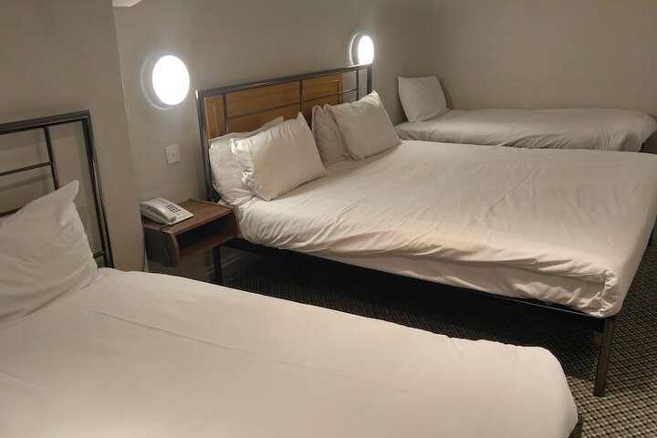 Room 78 of 236