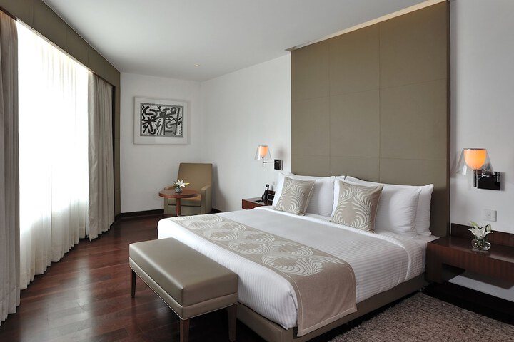 Room 8 of 97