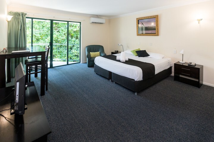 Room 25 of 69