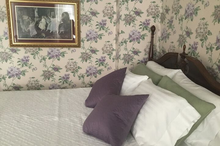Room 11 of 47