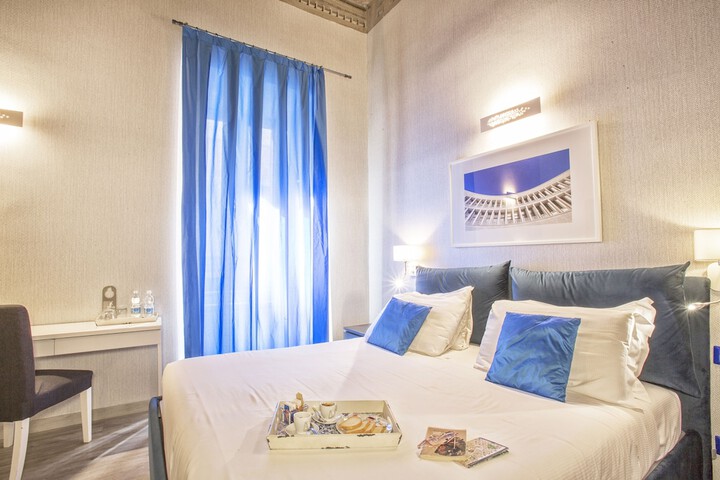Room 21 of 33