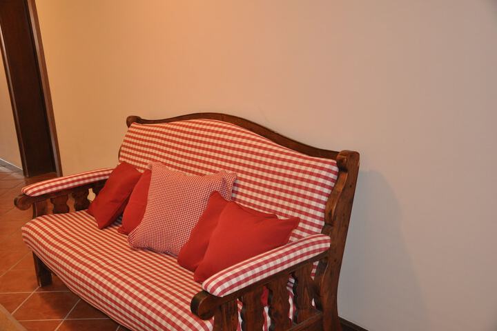 Room 17 of 33
