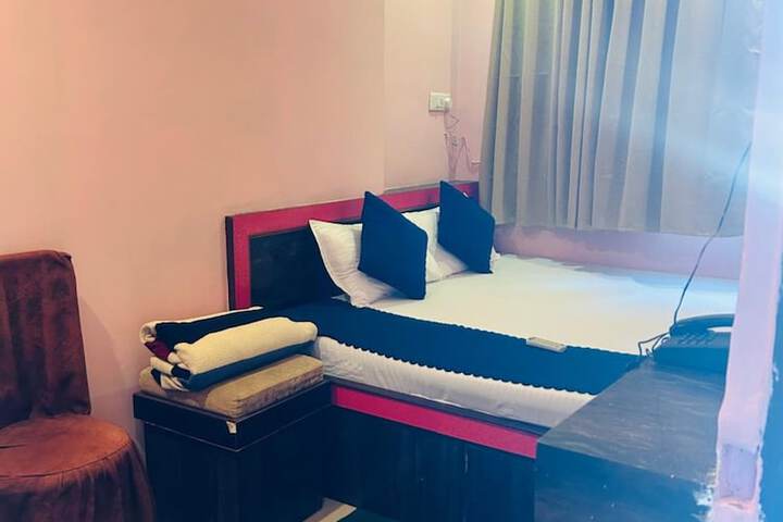 Room 34 of 65